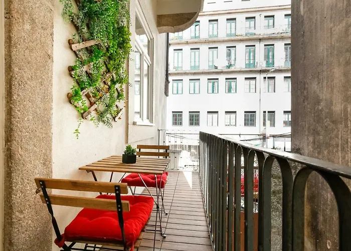 Esmeralda By Cozy * 波尔图